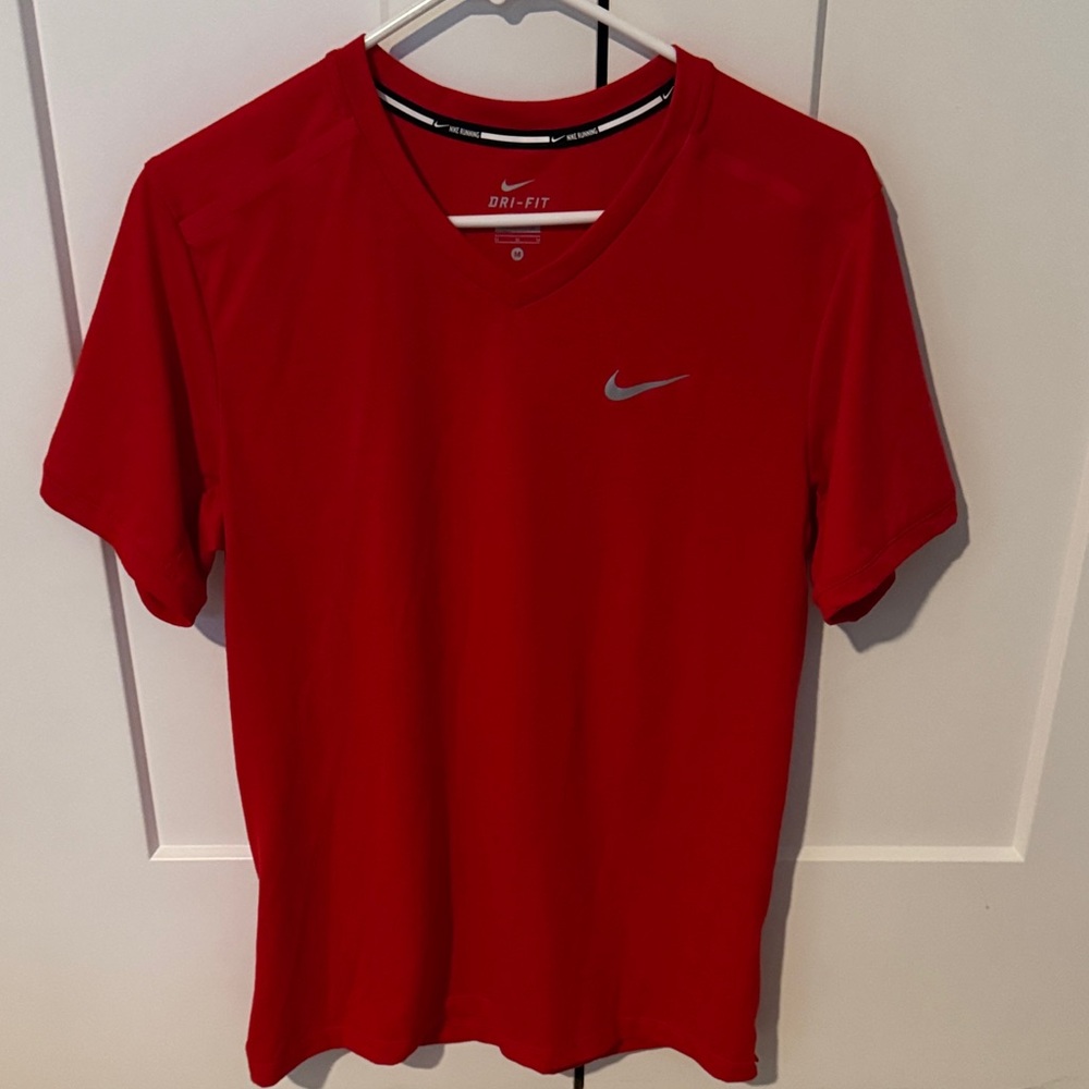 💜 3/$12💜 Nike Men's Red Dri-FIT Running Tee